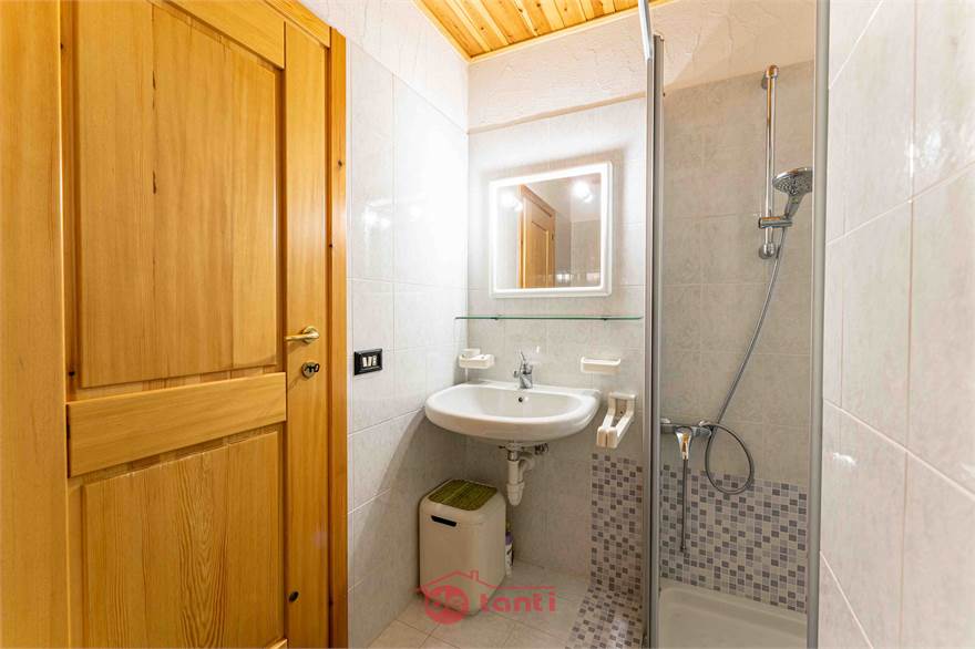 BAGNO - PIANO SECONDO