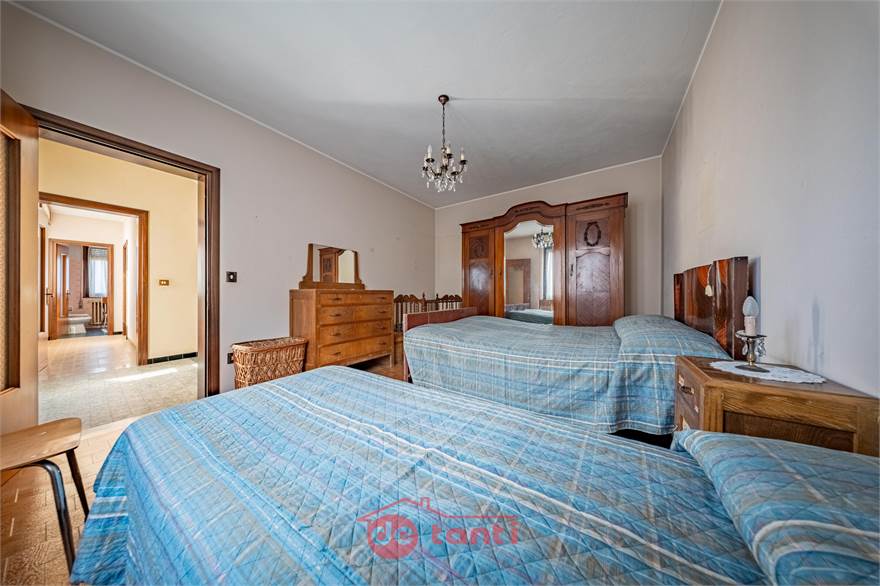 TERZA CAMERA DA LETTO