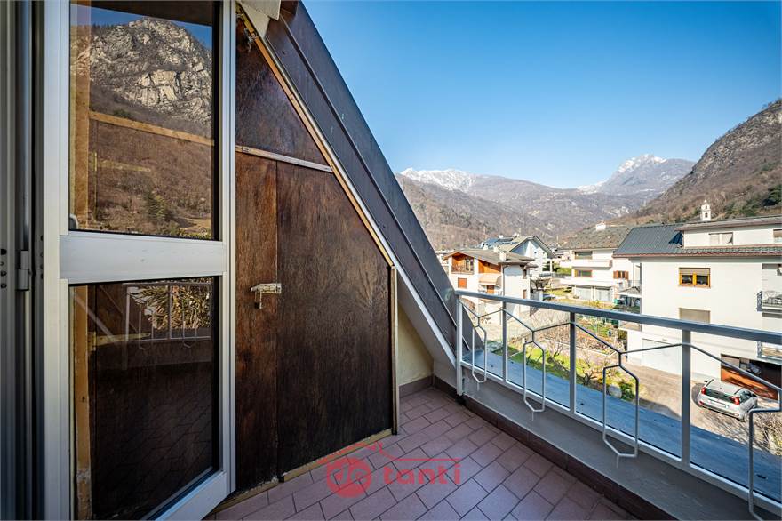 SECONDO BALCONE