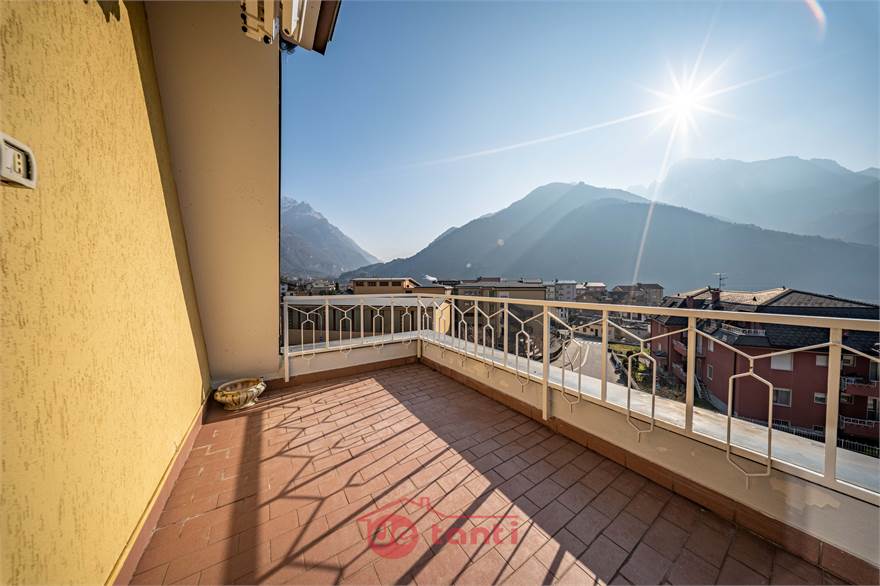 TERZO BALCONE