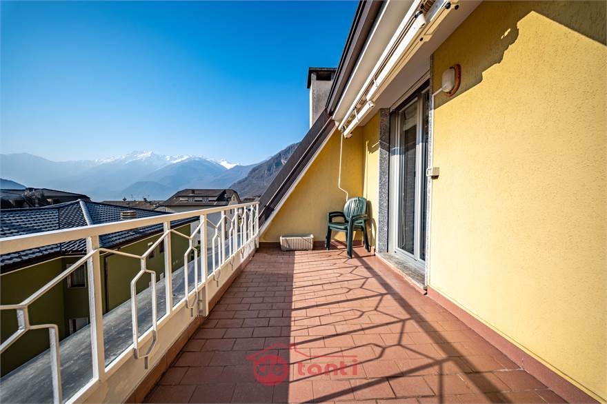 TERZO BALCONE