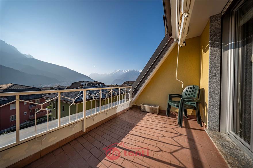 TERZO BALCONE