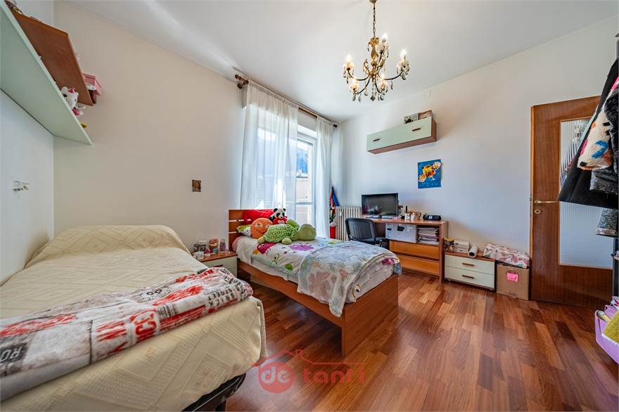 CAMERA 2