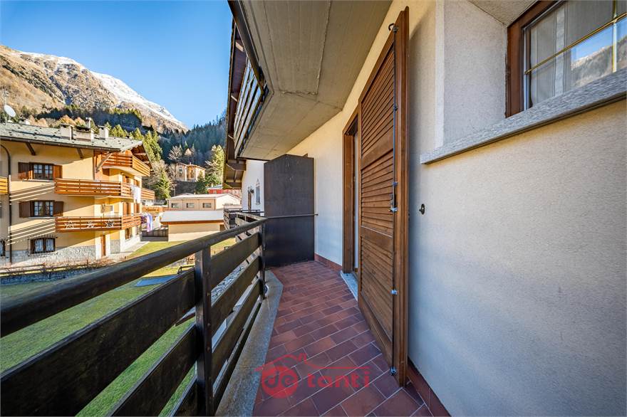 SECONDO BALCONE