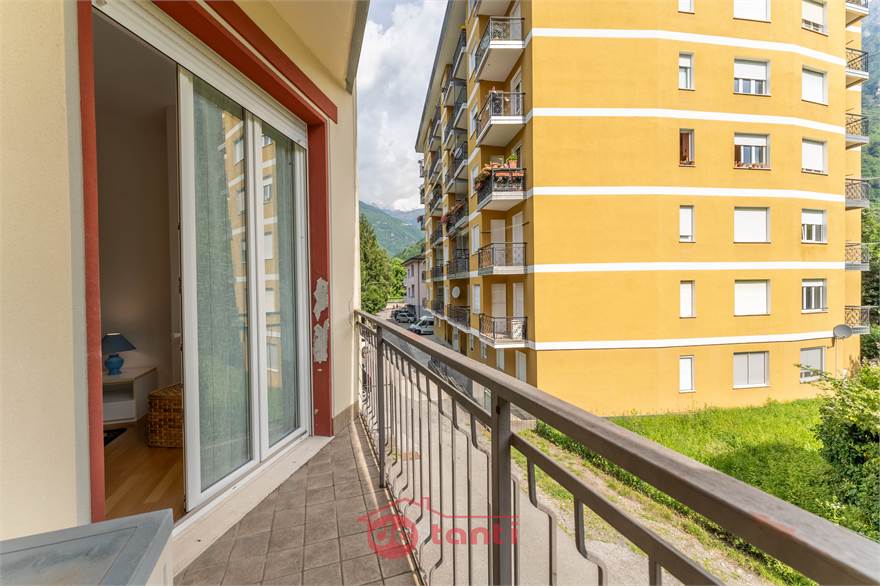 SECONDO BALCONE
