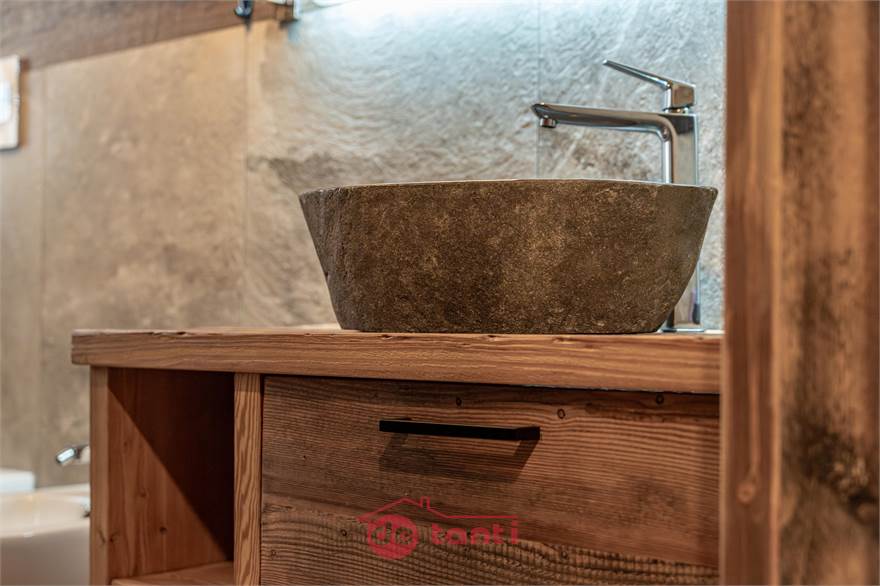 DETTAGLIO - BAGNO 1