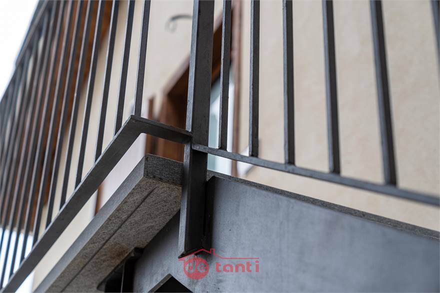 DETTAGLI SCALA 