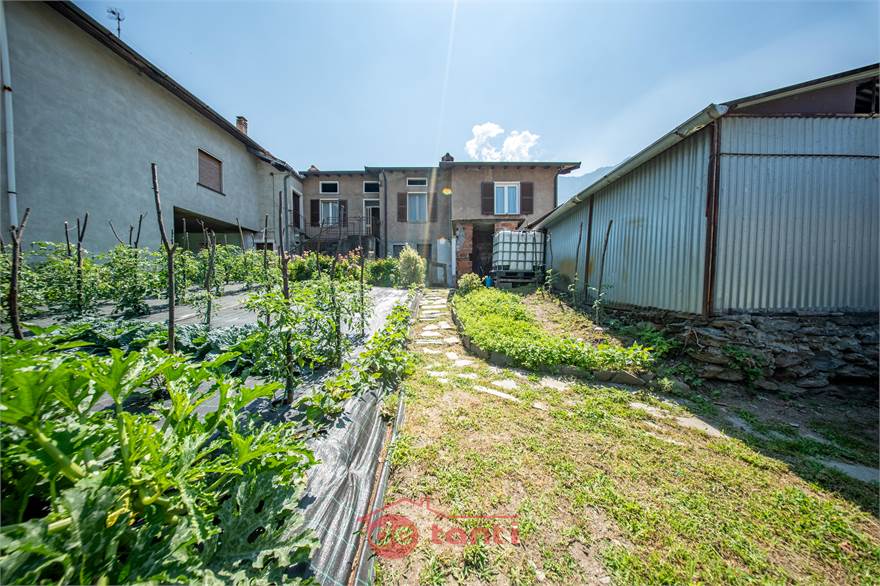 ESTERNO - GIARDINO