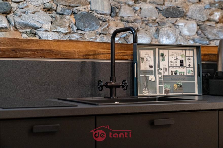 CUCINA PRIMO APPARTAMENTO
