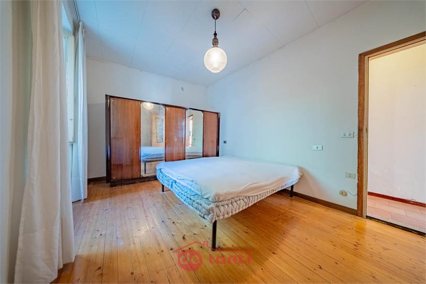CAMERA 2