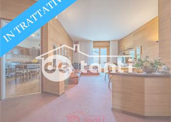SPAZI ORGANIZZATI E POSIZIONE CENTRALE: A CHIAVENNA!