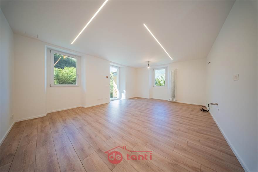 INTERNO - CAMERA 4