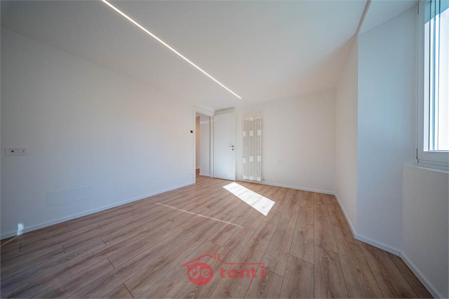 INTERNO - CAMERA 