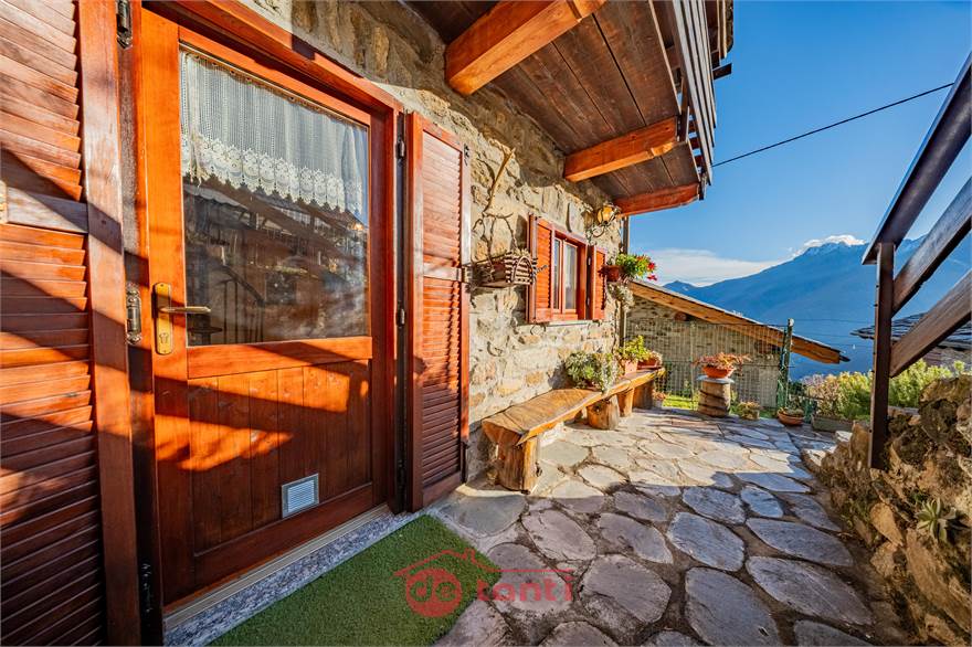 INGRESSO E TERRAZZINO