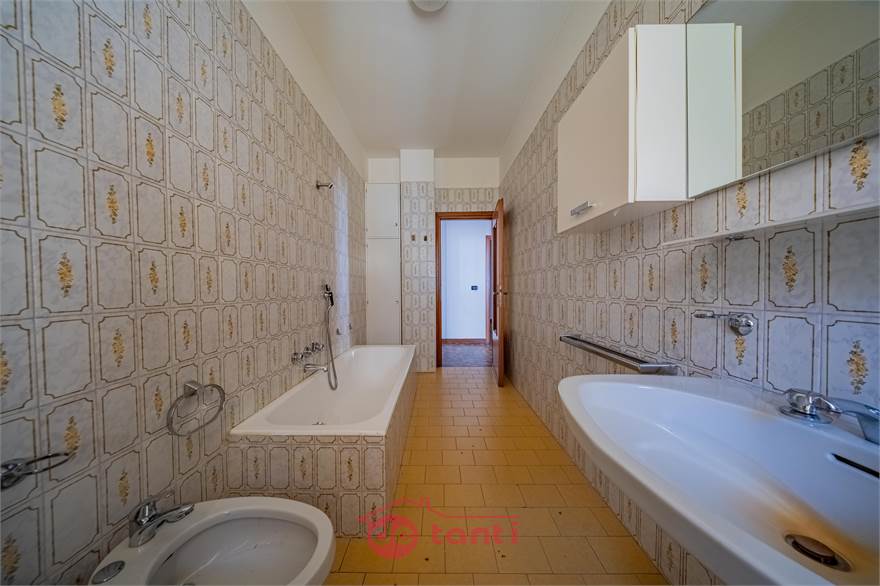 PIANO PRIMO - BAGNO 2