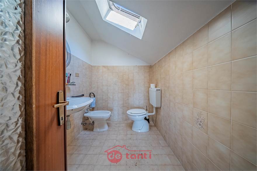 PIANO SECONDO - BAGNO 