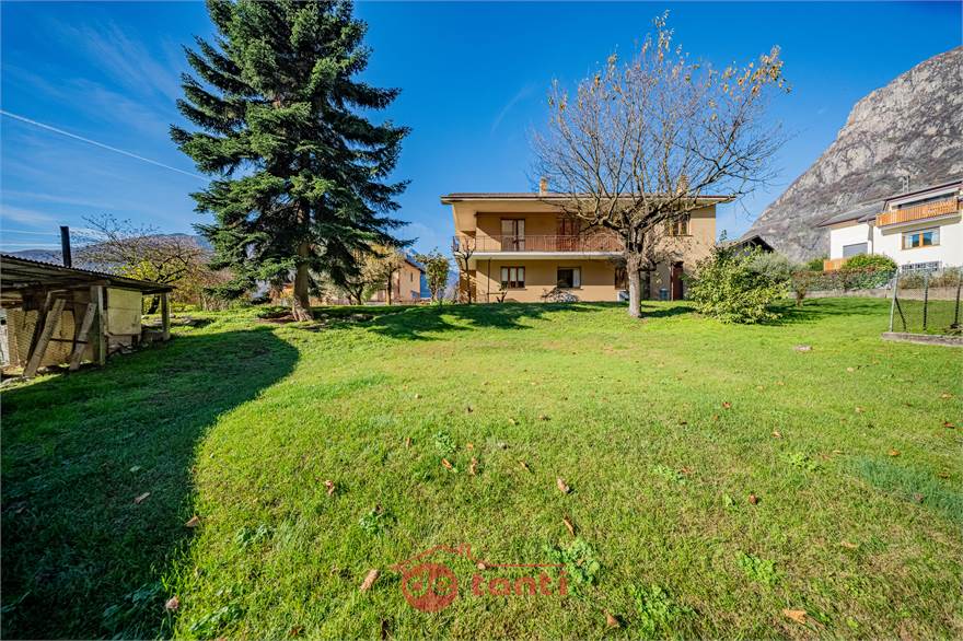 GIARDINO E VISTA CASA