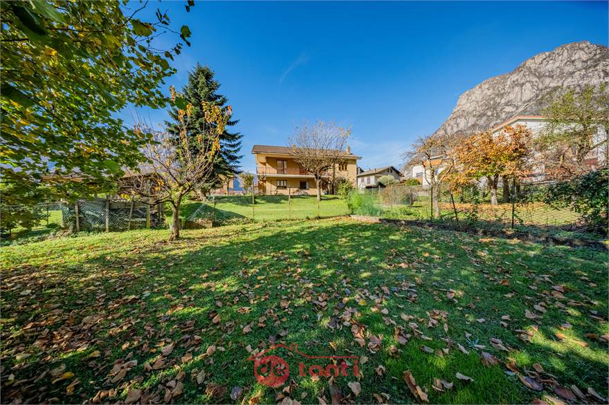 GIARDINO E VISTA CASA