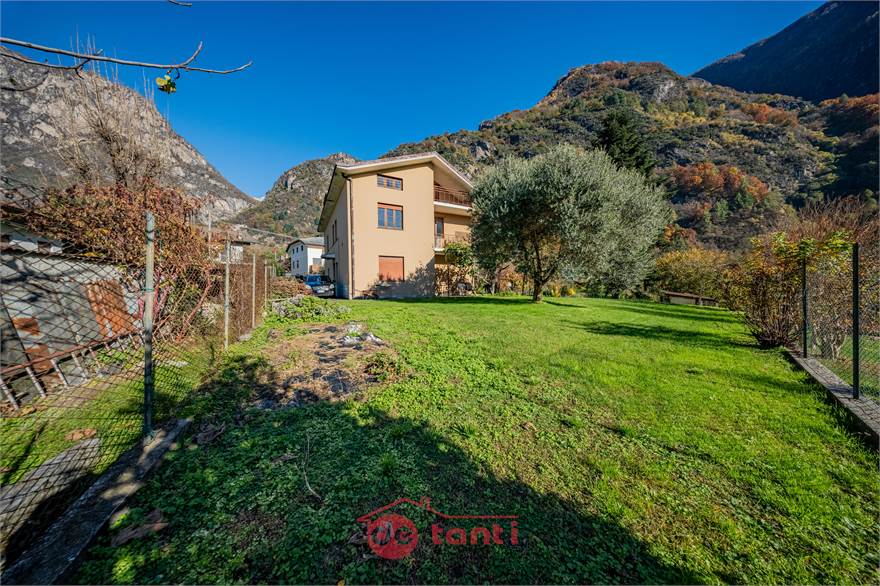 GIARDINO E VISTA CASA