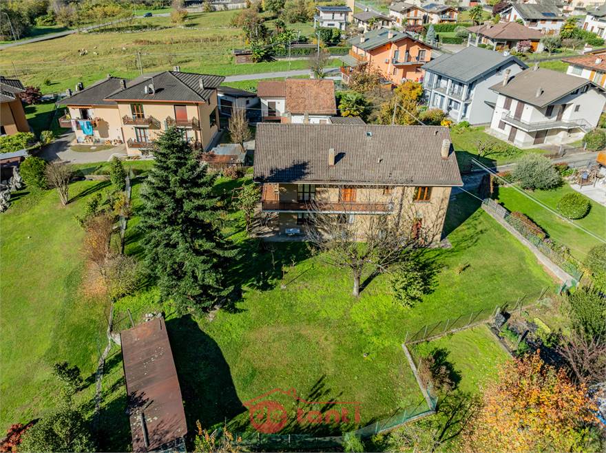 GIARDINO E VISTA CASA