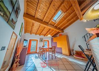 SPAZI ELEGANTI NEL CENTRO STORICO DI CHIAVENNA 