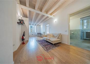 ELEGANZA, CLASSE E COMFORT NEL CENTRO STORICO DI CHIAVENNA