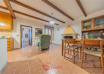 BILOCALE A NOVATE MEZZOLA