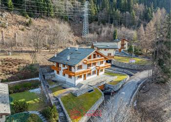 MANSARDA DA SOGNO A PIANAZZO CON VISTA PANORAMICA