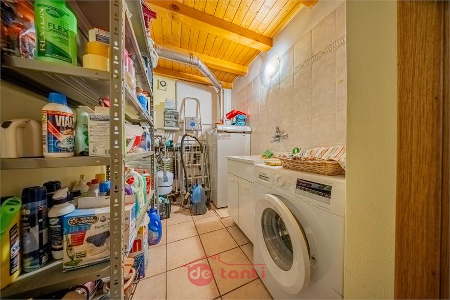 RIPOSTIGLIO 2 - LOCALE LAVANDERIA