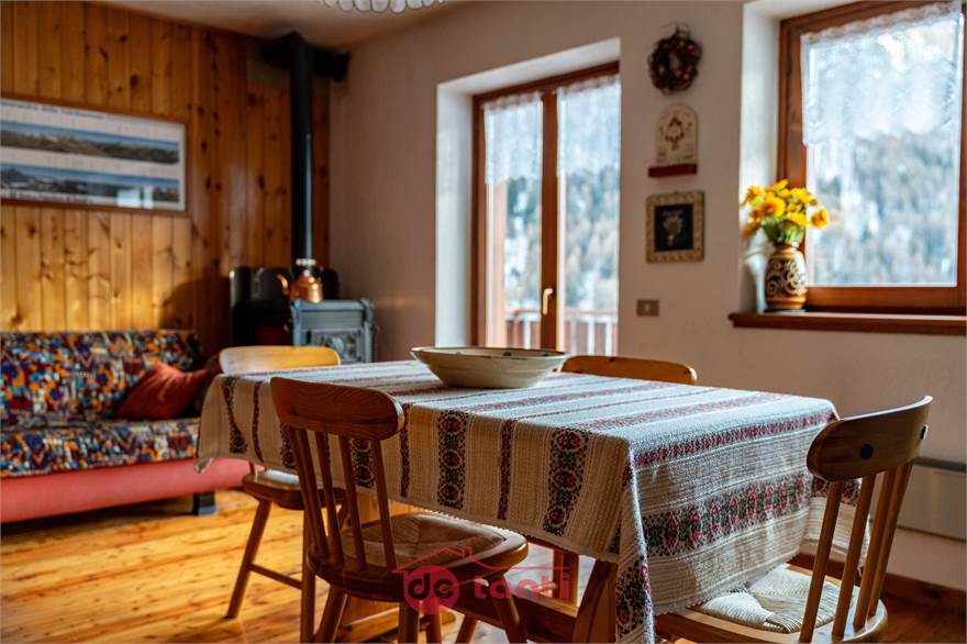 DETTAGLIO ZONA PRANZO