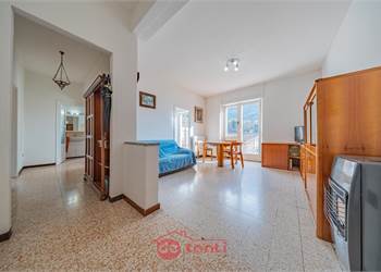 VERSATILE E STRATEGICO: VIVERCI OGGI O INVESTIRCI NEL DOMANI?