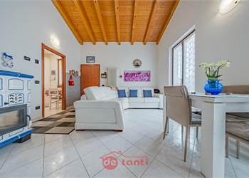 IL TRILOCALE CHE STAVI CERCANDO: A VERCEIA CON BOX E TERRAZZA