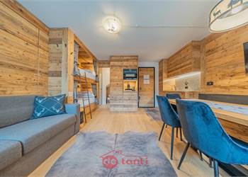 LA COMODITA' INTELLIGENTE: MONOLOCALE SAPIENTEMENTE RISTRUTTURATO CON BOX A MADESIMO