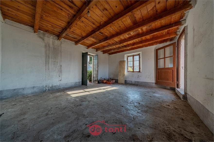 SECONDO LOCALE - PIANO SECONDO