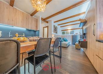 TRILOCALE A MADESIMO TRA SPAZIO ELEGANZA E COMFORT