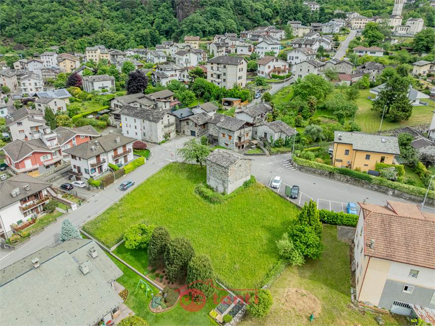 RUSTICO E TERRENO