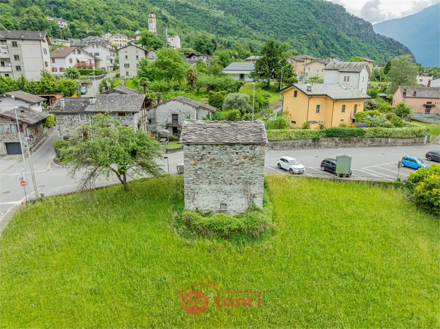 RUSTICO E TERRENO