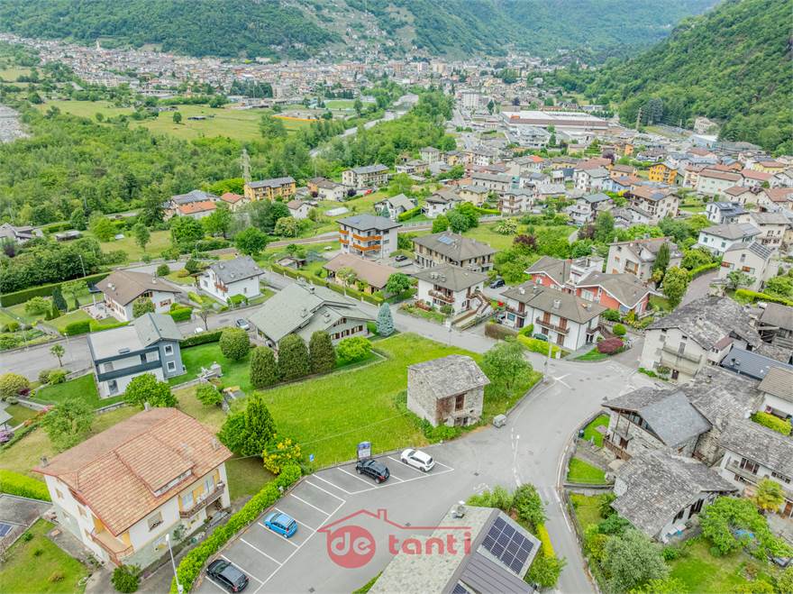 RUSTICO E TERRENO