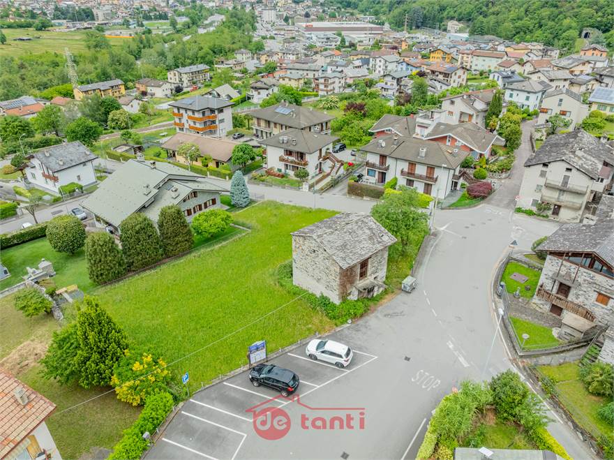 RUSTICO E TERRENO
