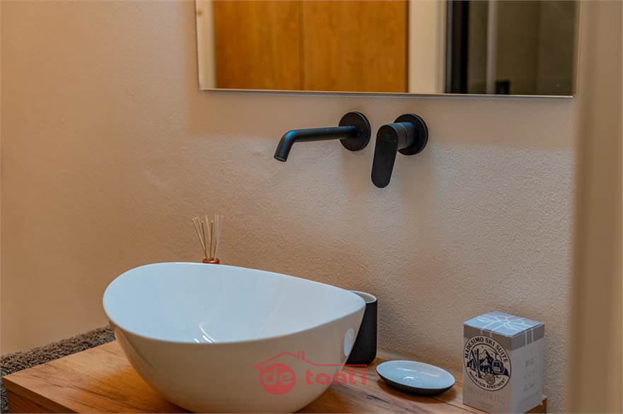 DETTAGLIO BAGNO