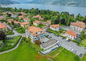 100 MQ E POSSIBILITA' ILLIMITATE A DUE PASSI DAL LAGO DI COMO