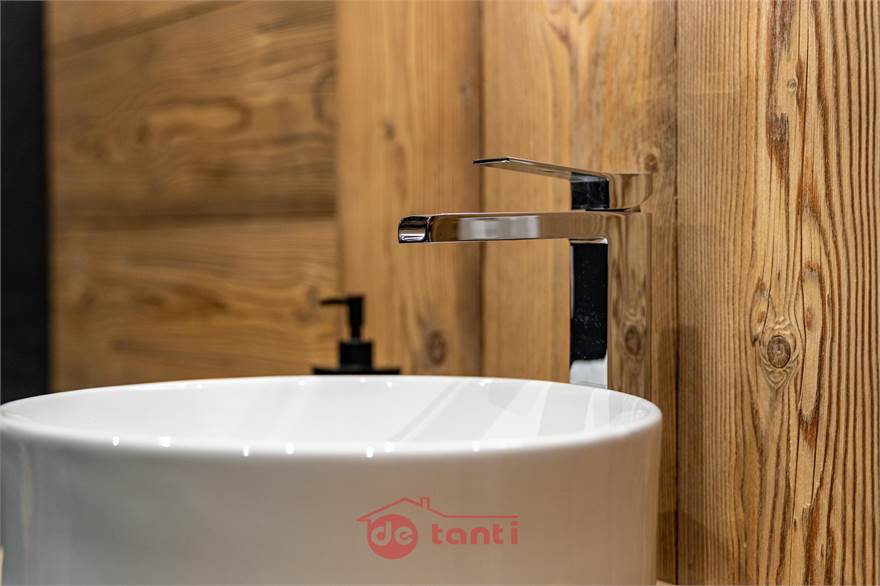 BAGNO - DETTAGLIO