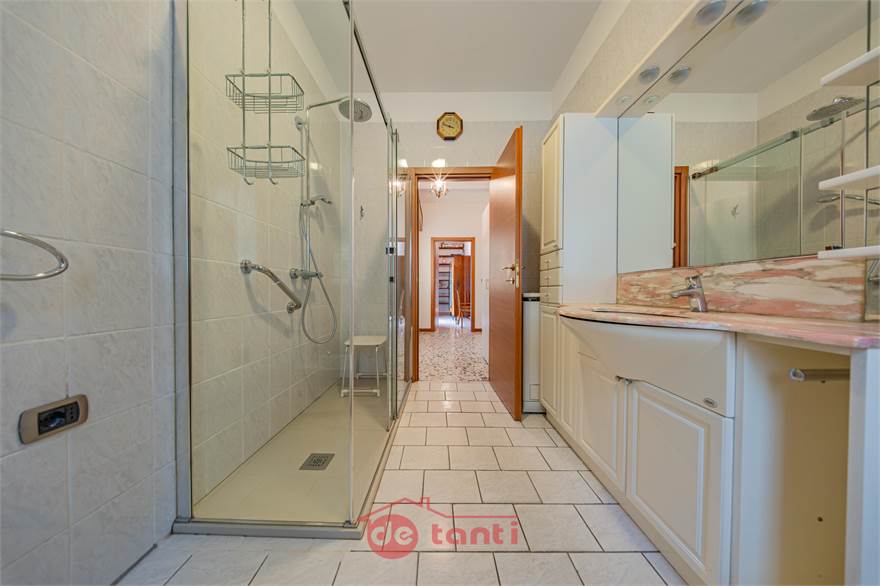 BAGNO - PIANO 2 