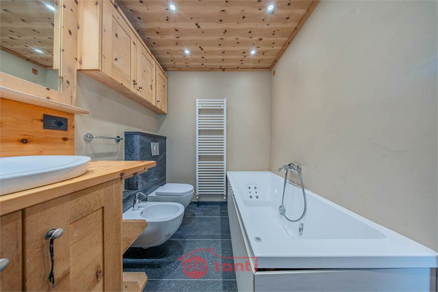 BAGNO EN SUITE - CAMERA MATRIMONIALE