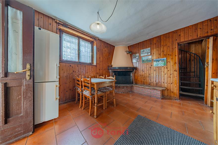 INGRESSO E CUCINA
