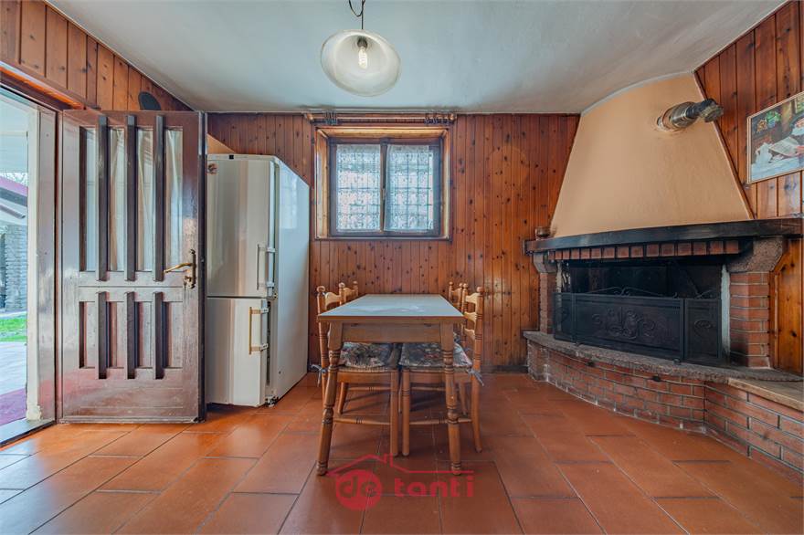 INGRESSO E CUCINA