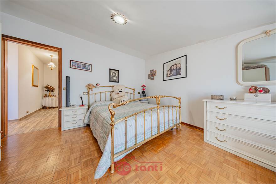 CAMERA 1